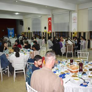 İl Müdürlüğümüz ve Türk Diyanet Vakfı’ndan Gönül Buluşturan İftar - fotoğraf 1