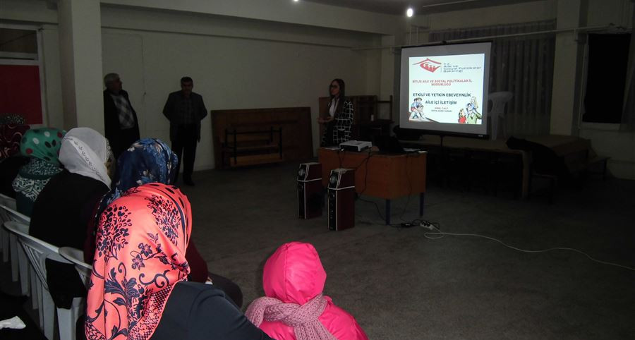 Bitlis'te "Aile İçi İletişim, “Etkili ve Yetkin Ebeveynlik”, "Madde Bağımlılığından Korunma" seminerleri gerçekleştirildi.