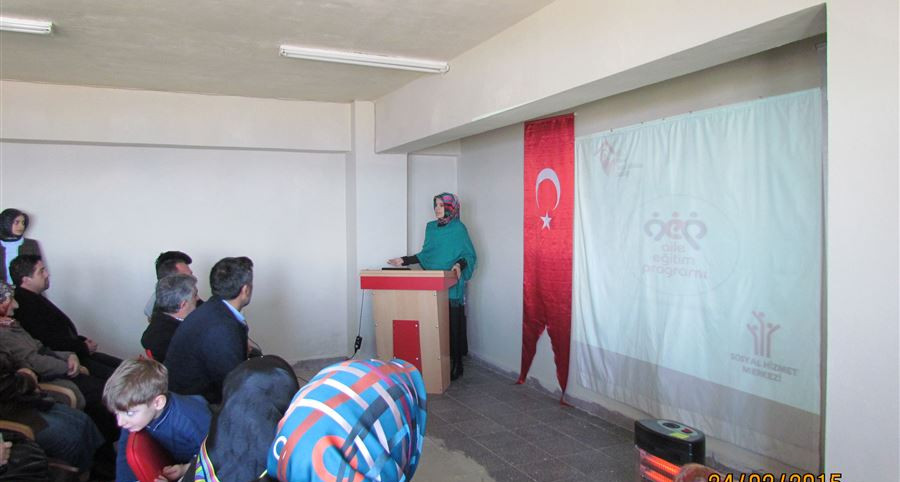 Rize'de Aile Eğitim Programı kapsamında "Engelli bakımı" eğitimi verildi.