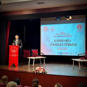 Kadın İstihdamı & Ailenin Sosyal Refah Seviyesinin Yükseltilmesi konulu programımız Vali yardımcımız Sn. Serap ÖZMEN ÇETİN ve İl Müdürümüz Sn. Ömer TURAN katılımlarıyla gerçekleştirilmiştir. - fotoğraf 2