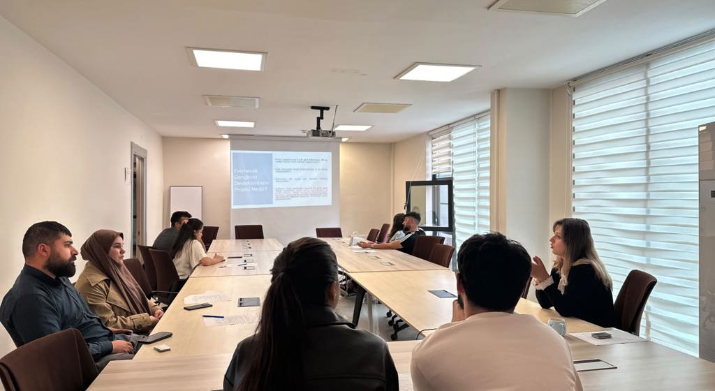 📌 Evlilik Öncesi Eğitim Programı