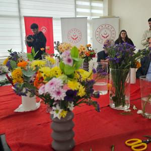 Samsun Huzurevi’nde Çiçek Terapisi Etkinliği Düzenlendi - fotoğraf 3
