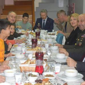 Geleceğin Teminatı Çocuklarla Anlamlı İftar Buluşması - fotoğraf 5