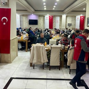 Evde Bakım Hizmet Modelimizden Yararlanan Ailelerimize İftar Programı Düzenlendi - fotoğraf 3