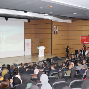 18 Mart Şehitleri Anma Günü ve Çanakkale Zaferi’nin 110.yıl dönümünde, kahraman şehitlerimizi anmak için Milli Eğitim Müdürlüğü tarafından düzenlenen programa İl Müdürümüz Abdulbari AKSOY'da katıldı. - fotoğraf 3