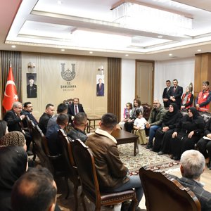 Aziz Şehitlerimizin Değerli Ailelerine ve Kahraman Gazilerimize Devlet Övünç Madalyaları İle Beratlarını Takdim Ettik. - fotoğraf 4