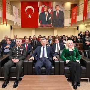 18 Mart Şehitleri Anma Günü ve Çanakkale Deniz Zaferi’nin 110. yıl dönümü dolayısıyla Antalya’da anma töreni düzenlendi. - fotoğraf 1