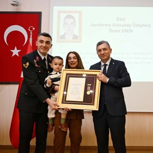 18 Mart Şehitleri Anma Günü ve Çanakkale Deniz Zaferi’nin 110. yıl dönümü dolayısıyla Antalya’da anma töreni düzenlendi. - fotoğraf 7