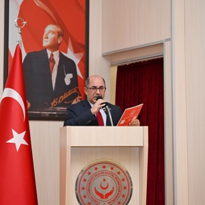 18 Mart Şehitleri Anma Günü ve Çanakkale Deniz Zaferi’nin 110. yıl dönümü dolayısıyla Antalya’da anma töreni düzenlendi. - fotoğraf 2
