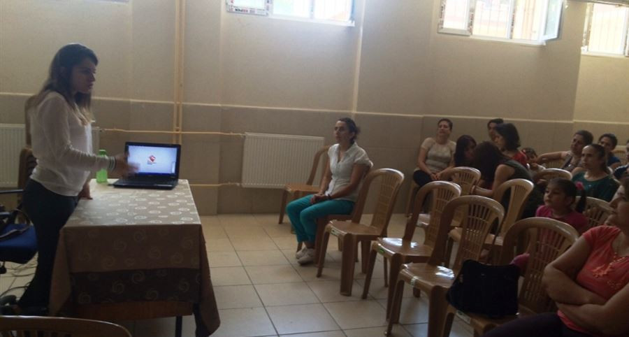 Hatay’da Aile Eğitim Programı kapsamında "Aile İçi İletişim” konulu seminer verildi.