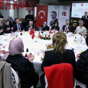 Şehitlerimiz ve Gazilerimiz Onuruna İftar Programı Düzenlendi - fotoğraf 6