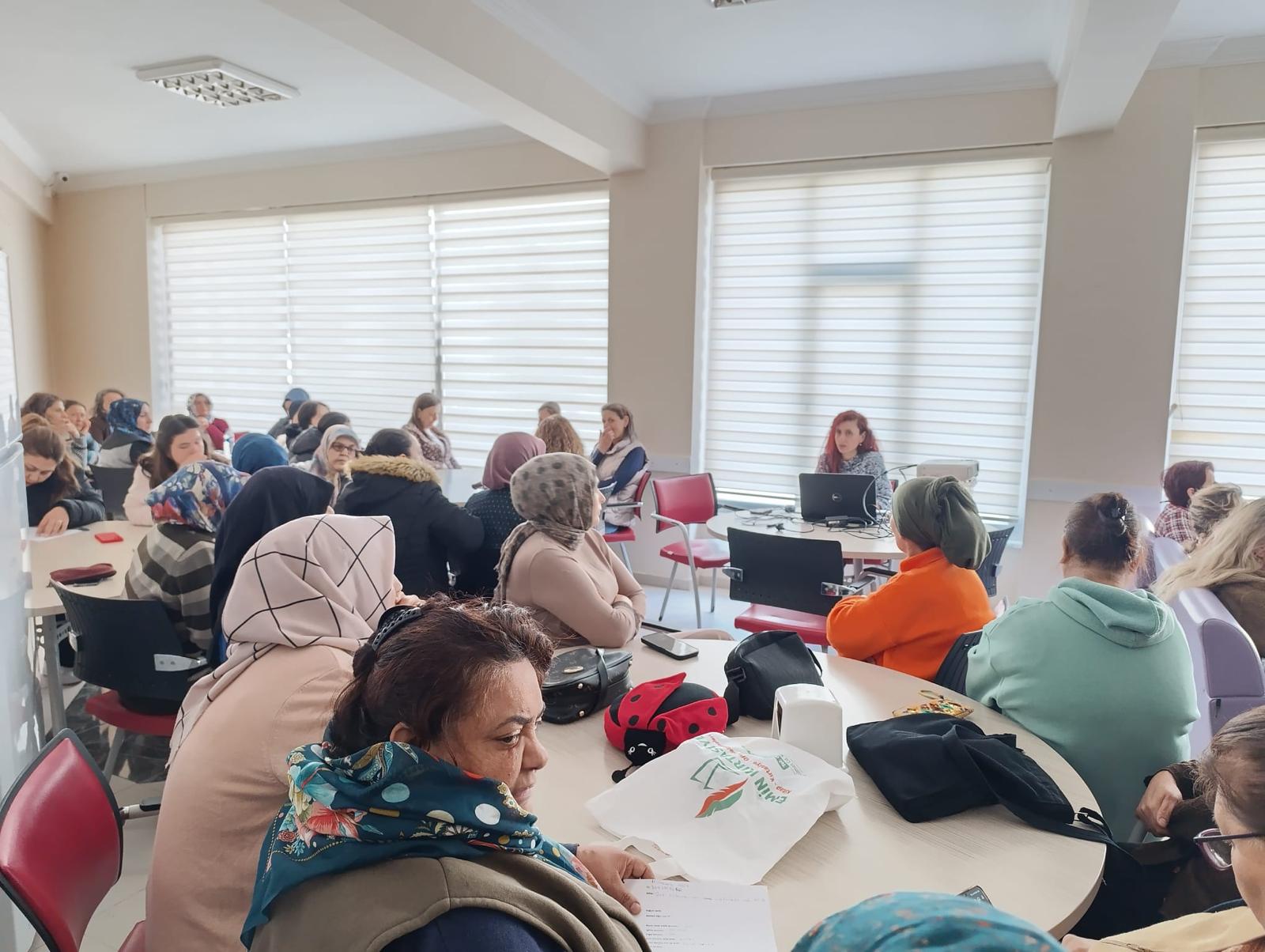Gelibolu SODAM’da Çocuk İstismarı ile Mücadele Eğitimi