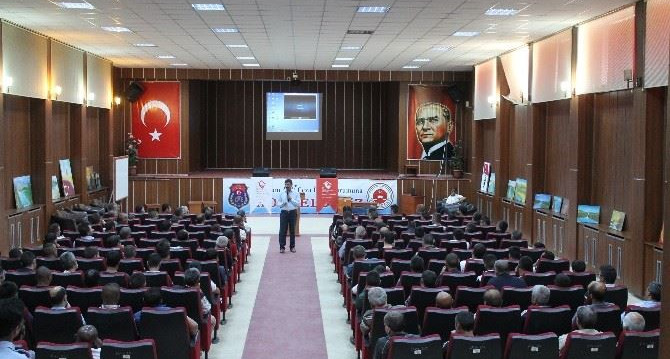 Erzurum’da Aile Eğitim Programı (AEP) kapsamında "Aile İçi İletişim" eğitimi verildi.