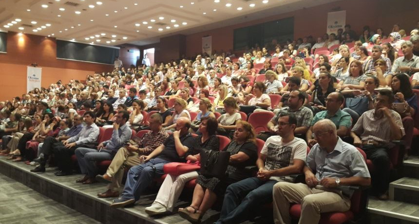 Aile ve Sosyal Politikalar İstanbul İl Müdürlüğü ve İstanbul İl Milli Eğitim Müdürlüğü işbirliği ile 6 bin 297 öğretmene seminer verildi. 