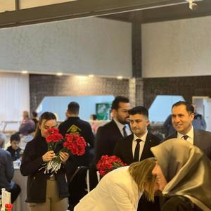 8 Mart Dünya Kadınlar Günü ve Aile Yılı İftar Programında Yarım Asırlık Çiftler Bir Araya Geldi - fotoğraf 6