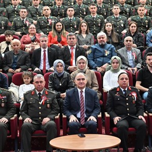 'Devlet Övünç Madalyası ve Berat Tevcih Töreni' Düzenlendi - fotoğraf 2