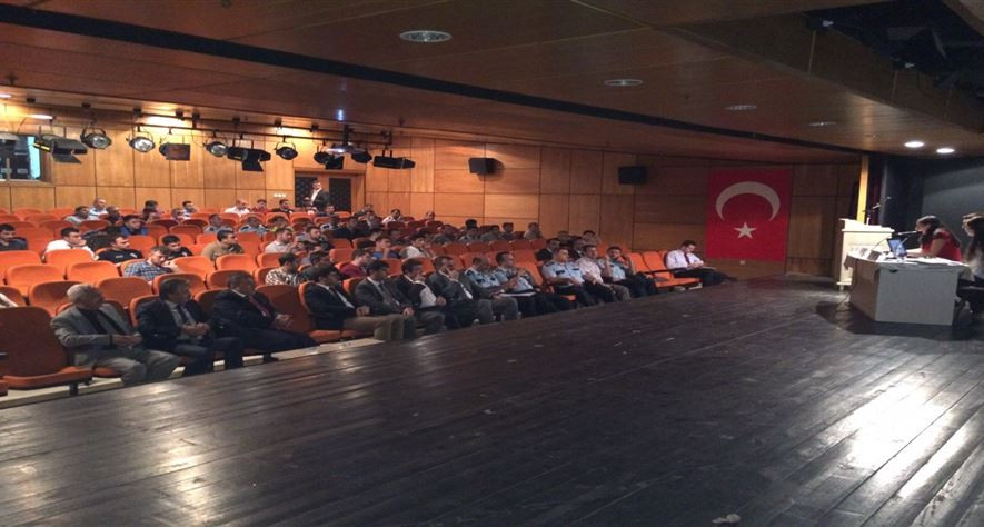 Rize'de AEP kapsamında "Davranış Problemleri ve Başa Çıkma Yolları" konulu eğitim verildi.