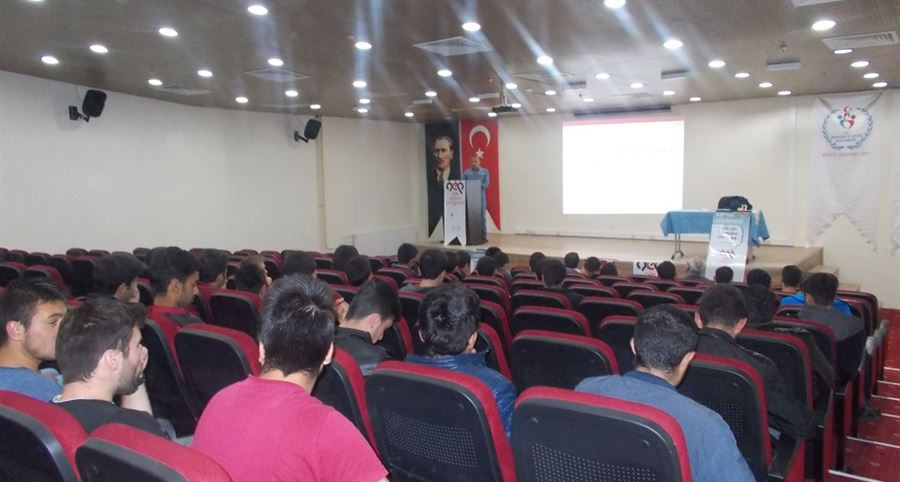 Çorum'da Aile Eğitim Programı kapsamında ekim ayı içerisinde 331 kişiye seminer verildi.