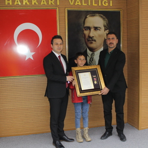 Hakkari’de Devlet Övünç Madalyası Tevcih Töreni Düzenlendi - fotoğraf 4