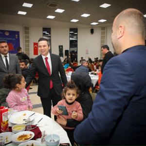 Şehit Aileleri ve Gaziler İçin İftar Programı Düzenlendi - fotoğraf 5