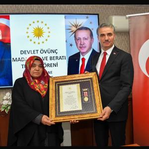 Şehidimiz Selman Güler’in Ailesine Devlet Övünç Madalyası ve Beratı Takdim Edildi! - fotoğraf 2