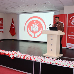 2025 #AileYılı söyleşileri kapsamında, Erzurum Aile ve Sosyal Hizmetler İl Müdürlüğü olarak düzenlediğimiz "Dijital Çağda Aile" konulu söyleşide, güçlü aile yapılarıyla güçlü bir toplum inşa etme hedefiyle çalışmalarımıza devam ediyoruz!  - fotoğraf 2