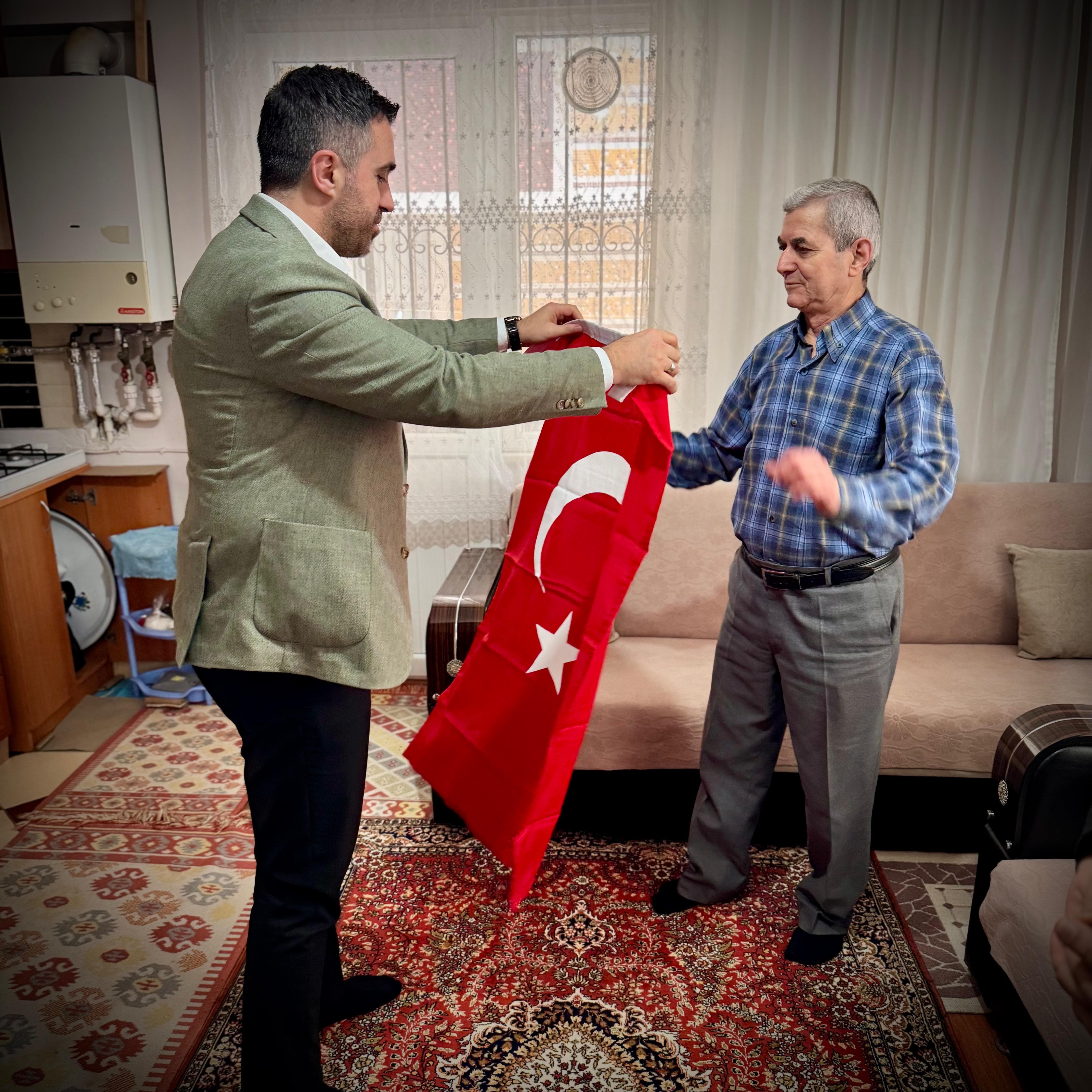 İl Müdürümüz Sn. Ömer TURAN, Kıbrıs Gazimiz Sn. Cemil ŞAHİNBAŞ 'ın hanesine ziyaret gerçekleştirilmiştir.