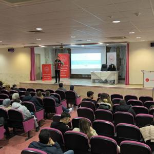  2025 Aile Yılı kapsamında 'Evlenecek Gençlerin Desteklenmesi Projesi' ile Evlilik Kredisi onaylanan çiftlerimize 'Evlilik Öncesi Eğitim Programı' kapsamında eğitimler vermeye devam ediyoruz.  - fotoğraf 3