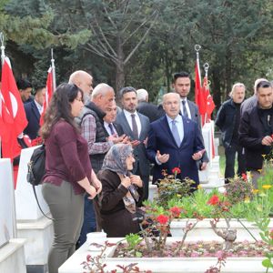 18 MART ÇANAKKALE ZAFERİ VE ŞEHİTLERİ ANMA GÜNÜ ETKİNLİĞİ KAPSAMINDA DÜZENLENEN TÖRENLER - fotoğraf 1