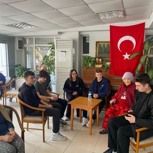 İl Müdürlüğümüze bağlı Huzur Evlerimizde 18 - 24 Mart Yaşlılar Haftası ve 18 Mart Çanakkale Zaferinin Yıldönümü ve Şehitler Günü münasebetiyle çeşitli etkinlikler düzenlenmiştir. - fotoğraf 1