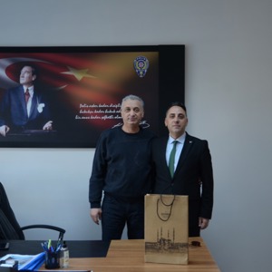 Emniyet Müdürlüğünde Görev Yapan Şehit Ailelerimiz Ziyaret Edildi. - fotoğraf 2