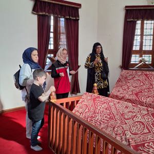2025 'Aile Yılı' kapsamında Şehit Yakınlarımız ile Hırka-i Şerif, Fatih Sultan Mehmet Türbesi ve Mehmet Emin Tokadi Türbesini ziyaret ediyoruz. - fotoğraf 2