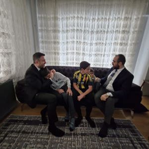 İl Müdürümüz Sn. Ömer TURAN, Çekmeköy ilçemizde ikamet eden Sosyal Ekonomik Destek hizmeti alan Sn. Selda MANAZ ve ailesine ziyaret gerçekleştirilmiştir. - fotoğraf 3