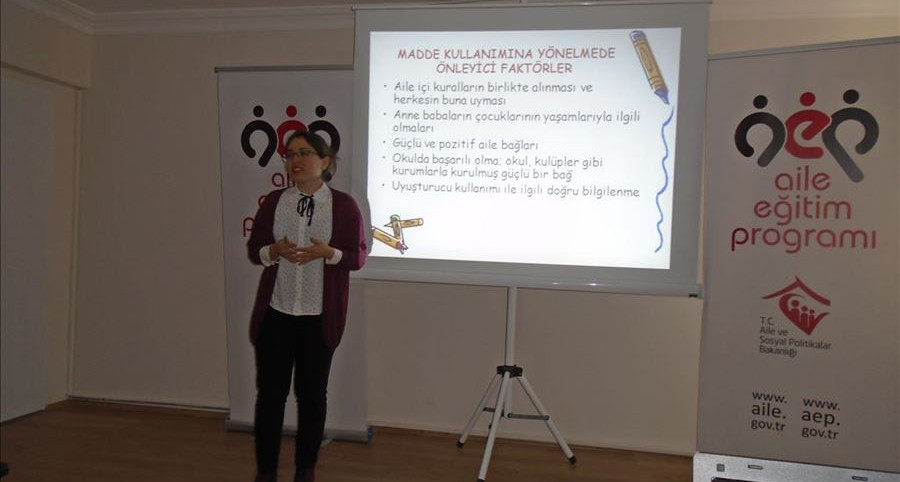 Edirne’de AEP Kapsamında "Madde Kullanım Riski ve Madde Bağımlılığından Korunma” eğitimi düzenlendi.