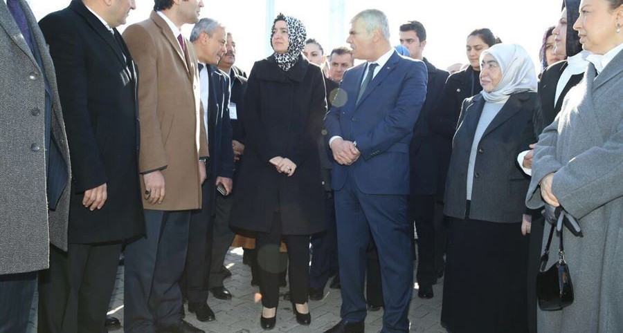 Kahramanmaraş’taki konteyner kente ziyaret