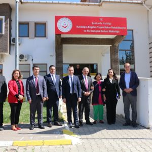 #AileYılı Etkinlikleri Kapsamında Daire Başkanlarımızdan Engelsiz Yaşam Bakım Merkezimize  Ziyaret… - fotoğraf 6