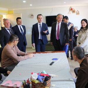 #AileYılı Etkinlikleri Kapsamında Daire Başkanlarımızdan Şanlıurfa Bakım,Rehabilitasyon ve Aile Danışma Merkezimize Ziyaret… - fotoğraf 2