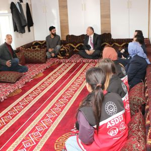 #AileYılı ‘nda  Beşiz Bebekleri Dünyaya Gelen Felhan Ailesine  Daire Başkanlarımızdan Ziyaret… - fotoğraf 4