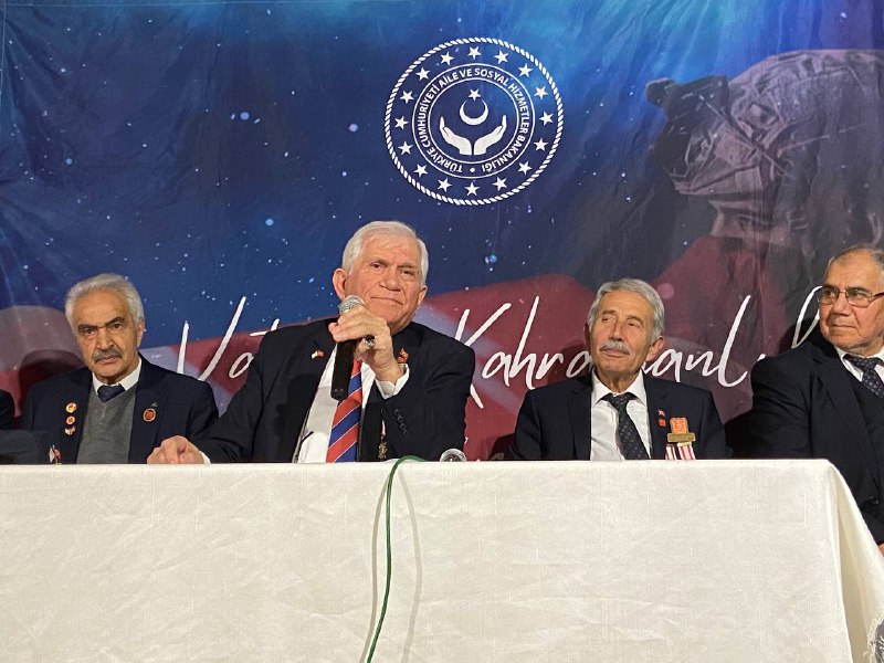 İl Müdürlüğümüze bağlı Sosyal Hizmet Merkezlerimiz tarafından ilçelerimizdeki Kahraman Gazilerimiz ve kıymetli Şehit Yakınlarımız, gençlerimizle buluşmaya devam ediyor.