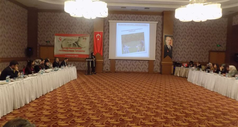 “Evlilik Öncesi Eğitim 2017-2018 Yaygınlaştırma Projesi” kapsamında dördüncü toplantı ve Eğitici Eğitimi Konya’da gerçekleştirildi.