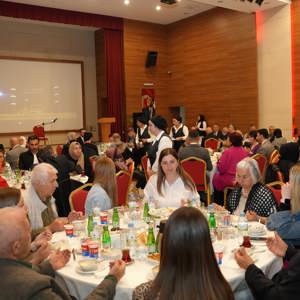 Kahramanlarımız, Yakınları ve Çınarlarımız ile İftardayız - fotoğraf 11