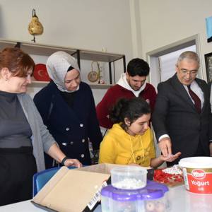 Bakanlık Yetkililerimizle Birlikte Celal Sönmez Bakım Merkezine Ziyaret Gerçekleştirdik - fotoğraf 1