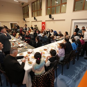 Serdar Demir Çocuk Evleri Sitesi Müdürlüğümüzde TUSAŞ' ın öncülüğünde ramazan şenliği yaşandı.  - fotoğraf 1