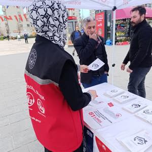 İl genelinde sahaya çıkan ekiplerimiz koruyucu ve önleyici sosyal hizmet modelleri hakkında farkındalık oluşturmuş, bilgilendirme ve broşür dağıtımı gerçekleştirilmiştir. - fotoğraf 8