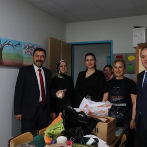 Bakanlığımız Sosyal Yardımlar Genel Müdürlüğü Araştırma, Geliştirme ve Tanıtım Daire Başkanı Ali Altınsoy, 2025 yılı “Aile Yılı” ziyaretleri kapsamında İlimizi ziyaret etmiştir. - fotoğraf 9