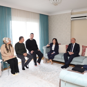 BAKANLIK YETKİLİLERİNDEN ADANAMIZA KALPLERİ ISITAN ZİYARET - fotoğraf 4