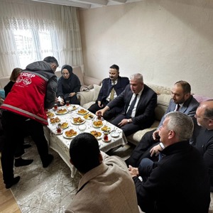  Aile Yılı Kapsamında 25. ve 50. Yılını Dolduran Ailelerimiz Ziyaret Edildi  - fotoğraf 5
