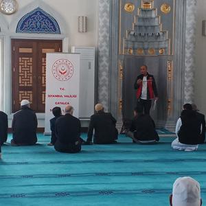 Sosyal Hizmet Merkezlerimiz tarafından ilimiz genelindeki camilerde cuma namazı öncesi koruyucu ve önceliyici hizmetlerimiz kapsamında farkındalık eğitimlerimiz devam ediyor. - fotoğraf 1
