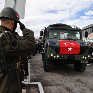 Şehidimiz Nihat İrgi, Son Yolculuğuna Uğurlandı - fotoğraf 4