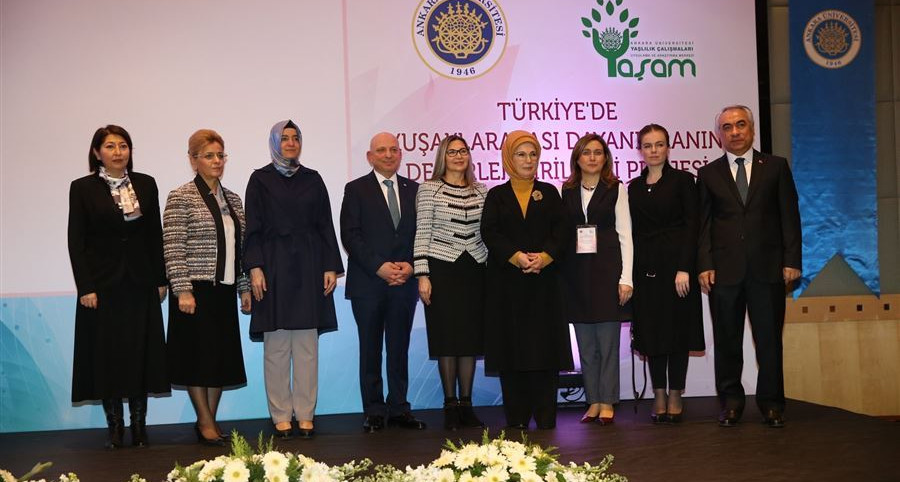 ''Çok geç olmadan, zincirin halkaları eksilmeden genç kuşakları yaşlılarla buluşturmalı, etkili ilişkiler tesis etmeliyiz"